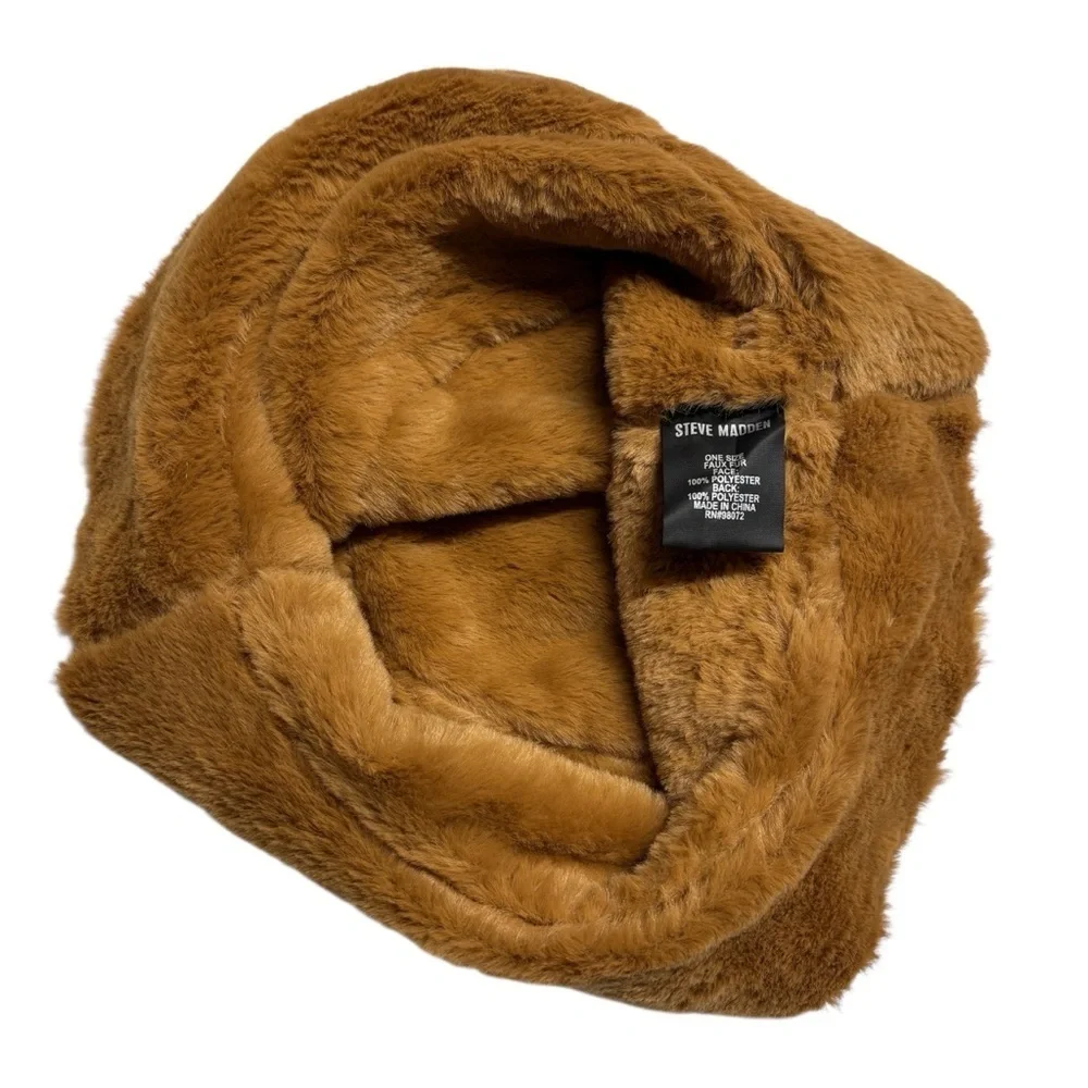 STEVE MADDEN Faux Fur Reversible Bucket Hat
